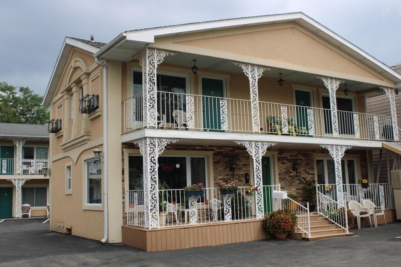 River Road Motel วิสคอนซินเดลส์ ภายนอก รูปภาพ